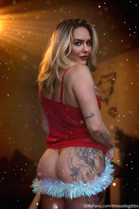 Sadie Gibbs strip onlyfans