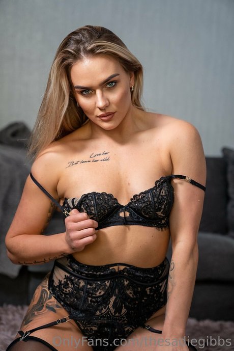 Sadie Gibbs new onlyfans leaks