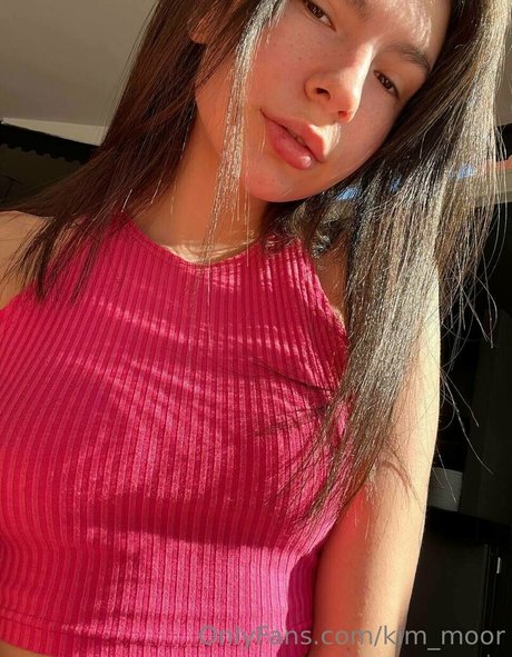 Kim Moor onlyfans lean