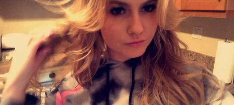 Britney Light onlyfans leams