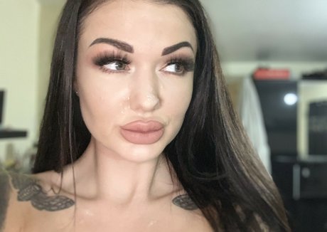 Stephanie Anne onlyfans leajs