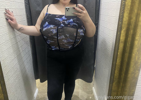 Gigantits onlyfans strip tease