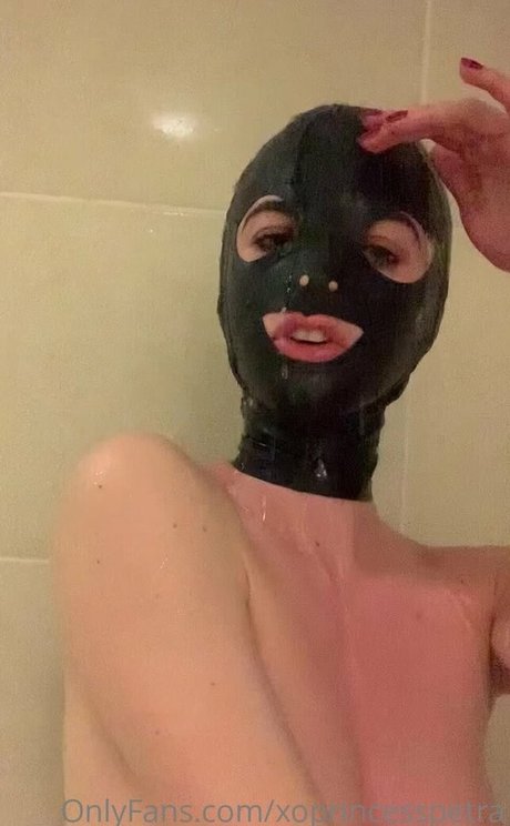 xoPrincessPetra onlyfans leak