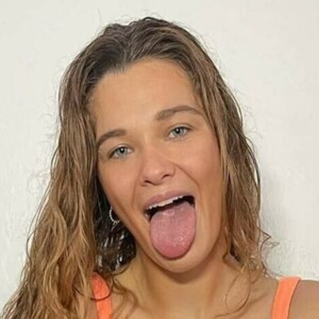 Hang10toes onlyfans.