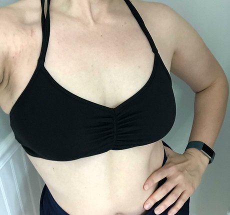 Emily Sequoia nude leaked onlyfans