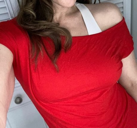 Emily Sequoia onlyfans photos