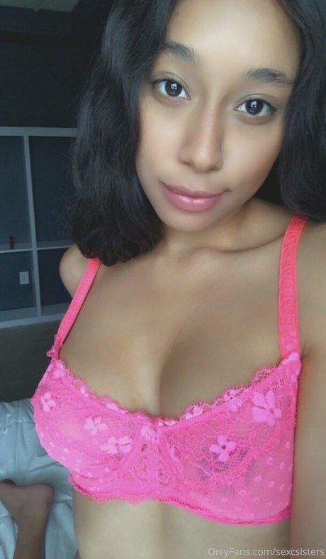 Molly and Mia_ onlyfans porn leaks