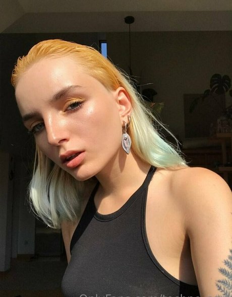 techno sqrt onlyfans nude content