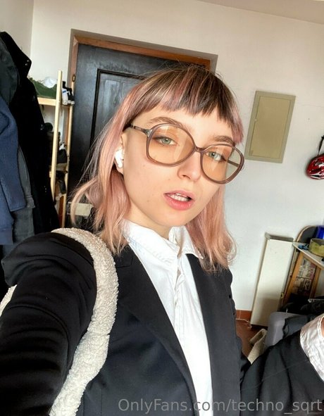 techno sqrt only fans pictures