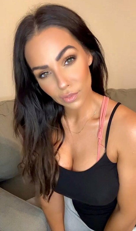 Rebecka Styles onlyfans pictures