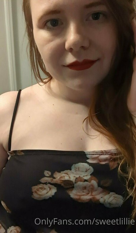 sweetlillie topless onlyfans