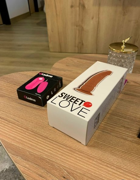 yvetteflores nude onlyfans leak