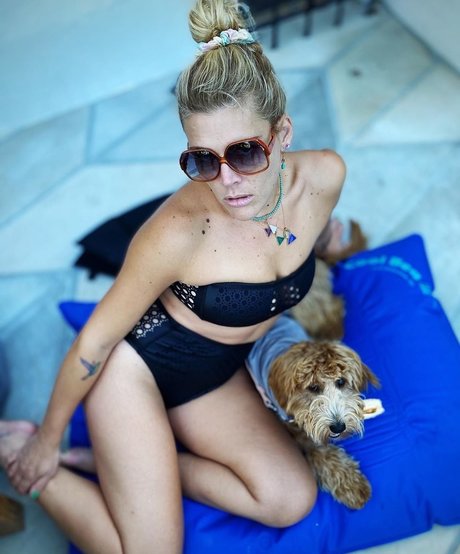 Busy Philipps onlyfans nude leak