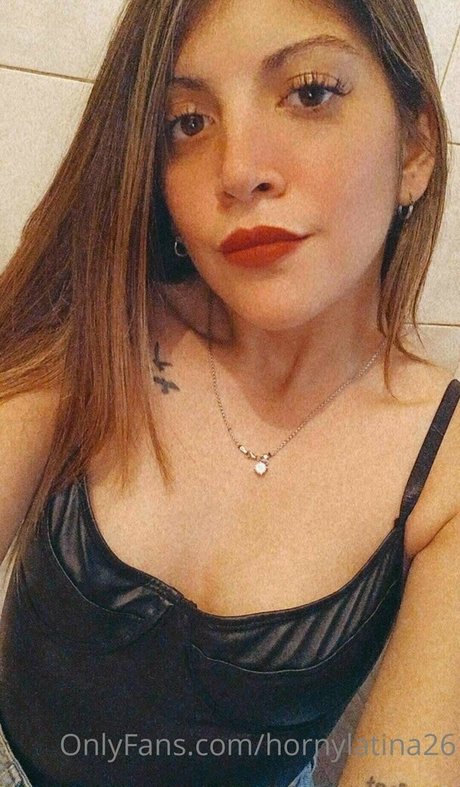 hornylatina26 onlyfans nude photos