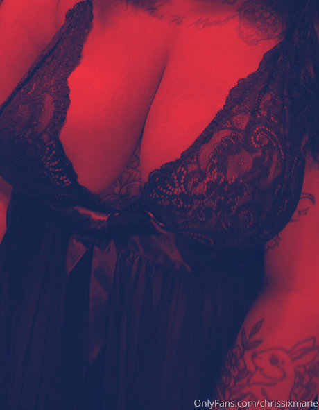 chrissixmarie onlyfans leaked naked