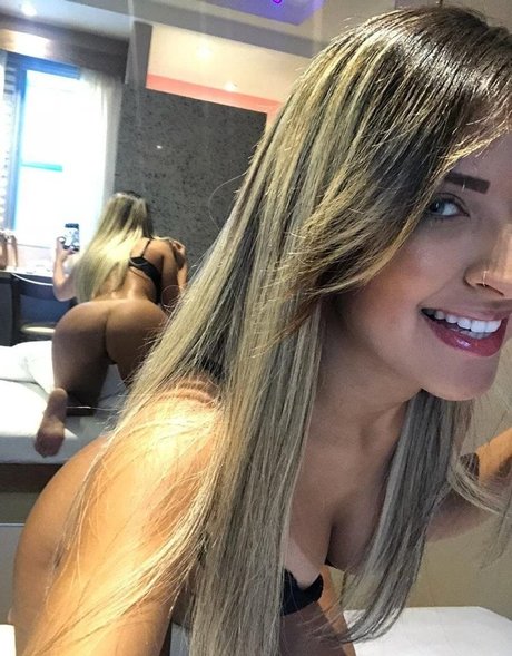 Jacqueline Mercedes feet onlyfans