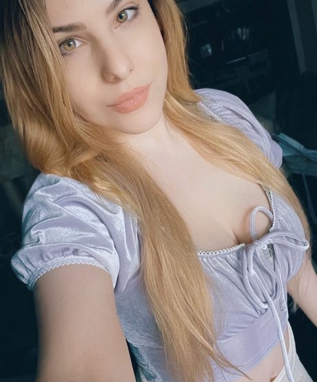 Sara Secora onlyfans naked leaked