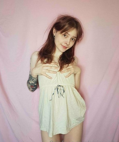 pixie polly onlyfans leaked naked