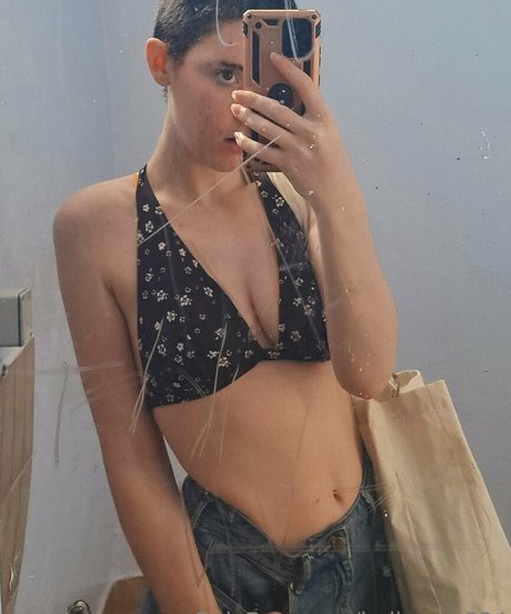 bellarose224 nude onlyfans