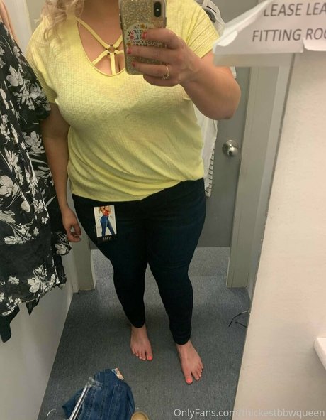 sara the snowbunny onlyfans model images