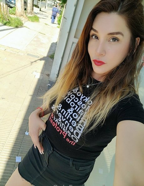 larawonder onlyfans pics nude