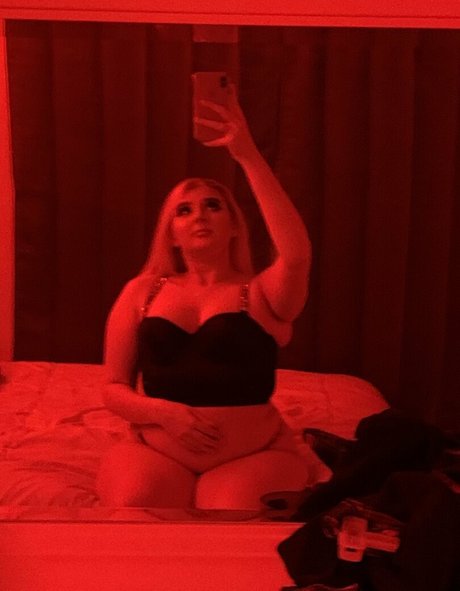 kaylyn stagram nude leak onlyfans