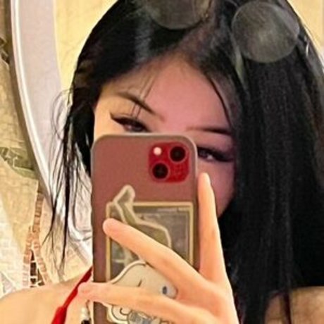 surelynotsi onlyfans nude pics