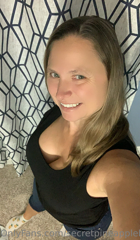 secretpineapplebabe only fans leaks