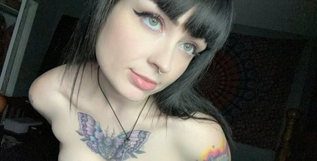 elizabeth thekitten onlyfans fotos