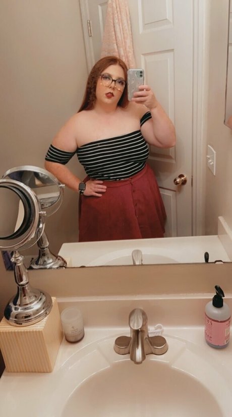 isee redd onlyfans pics