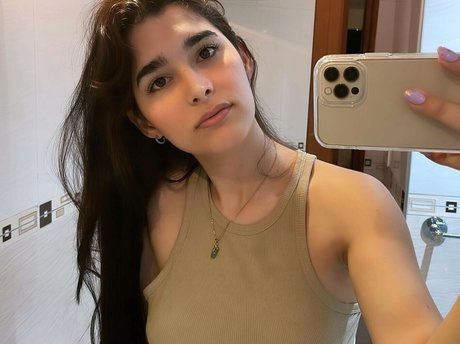 Maya Monroy Ruiz onlyfans for free