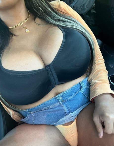 latinaabarbiedoll onlyfans leajs