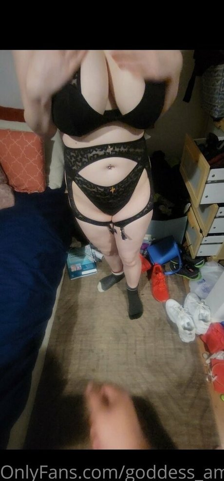 goddess amber20 onlyfans naked