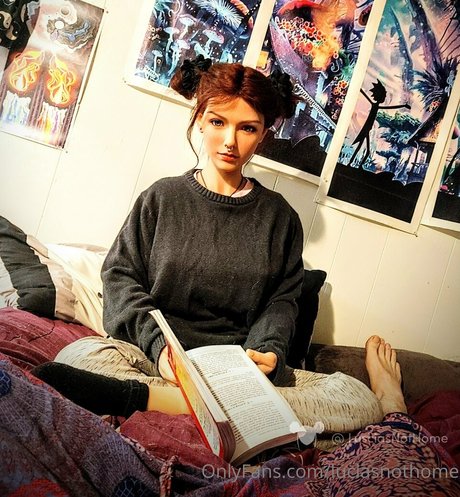 luciasnothome desnuda onlyfans