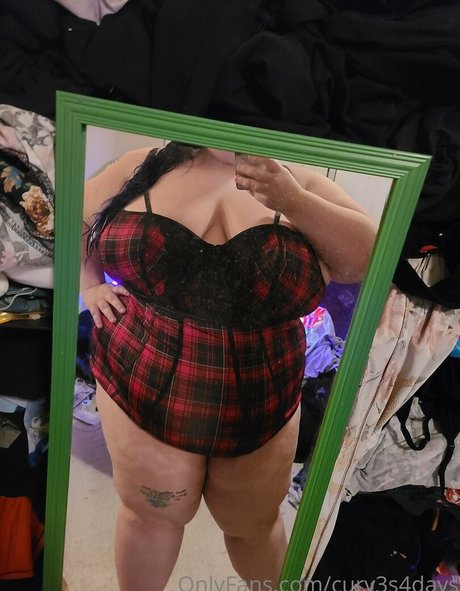 curv3s4days nude leak onlyfans