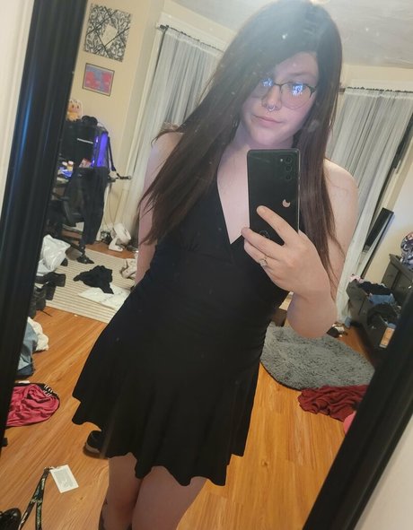 Alexandrabbit_ onlyfans strip tease