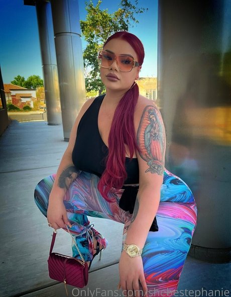 shebestephanie nude onlyfans leaks