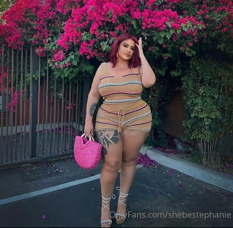 shebestephanie Profile pic