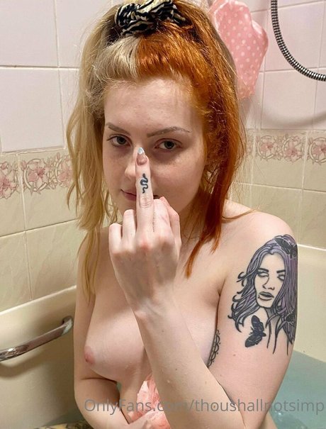 thoushallnotsimp onlyfans leak