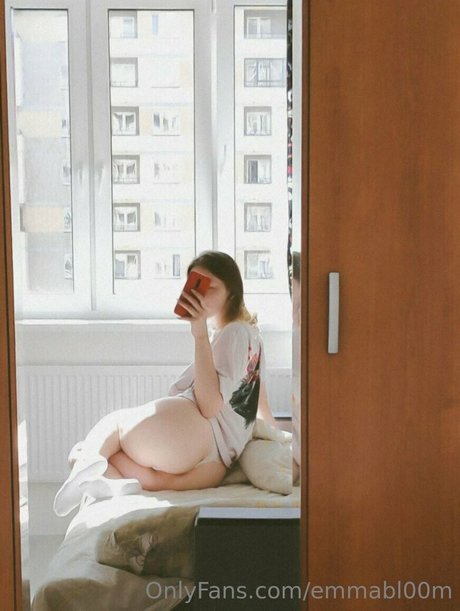 emmabl00m onlyfans porn nude