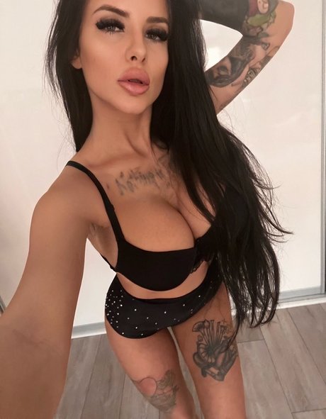 Barbie Esm nude onlyfans