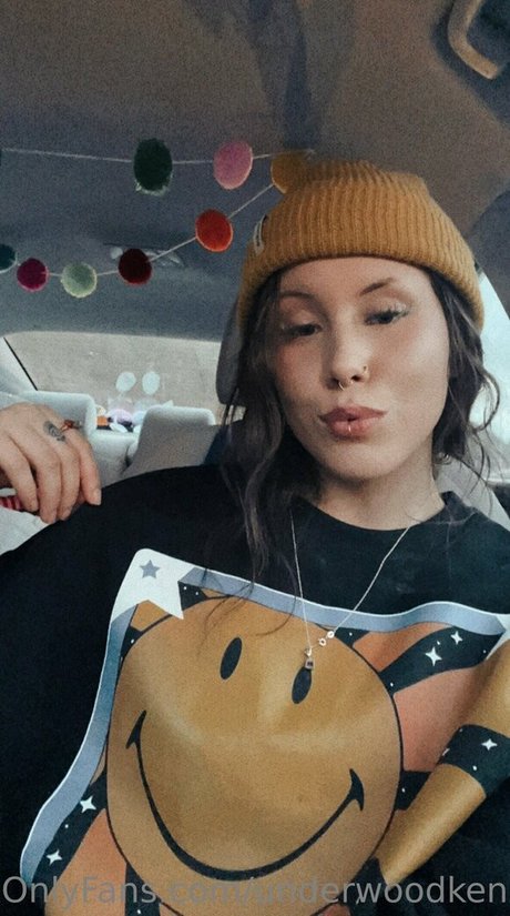 underwoodkenz onlyfans leaked tits