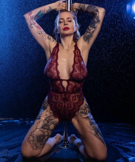 milf orgasm onlyfans erotic shots