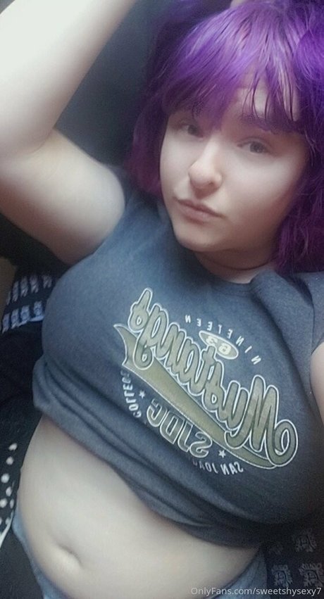 sweetshysexy7 onlyfans boobs