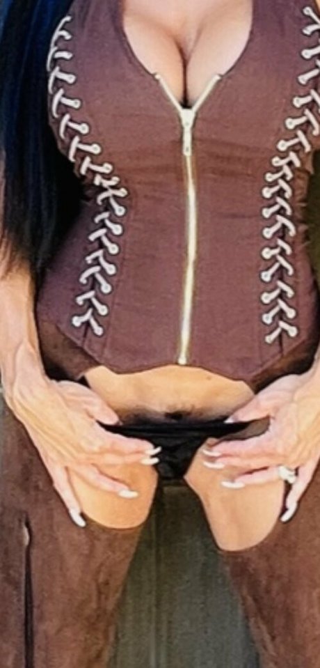 jewels jade vip naked onlyfans