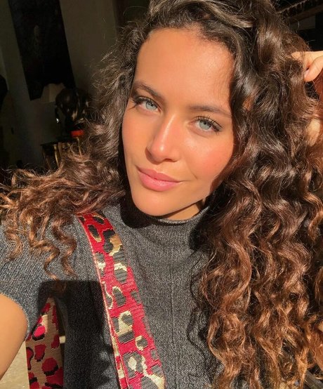 Illana Barry onlyfans porn leaks