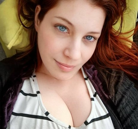 RedheadAnne onlyfans leak nudes