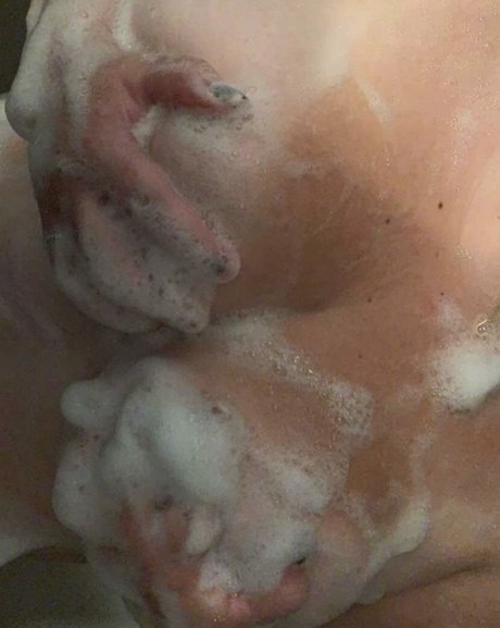 alexaquinn21 feet onlyfans