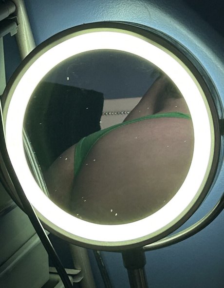 alexaquinn21 onlyfans leaks nude