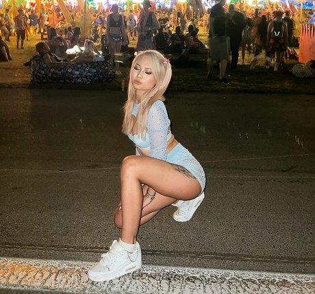 Gina Nguyen onlyfans model